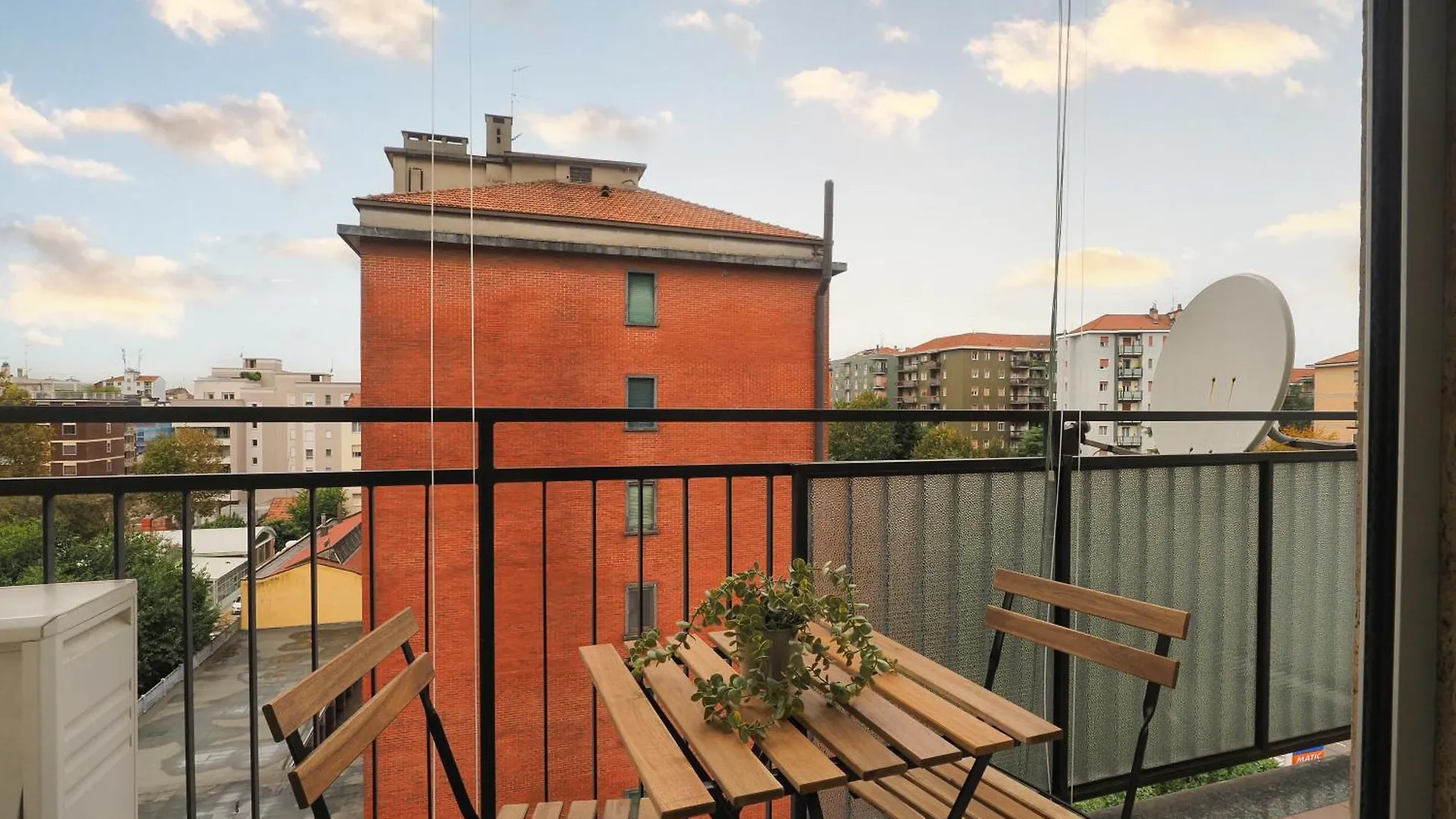 Apartment Primopiano - Legioni Romane Mailand