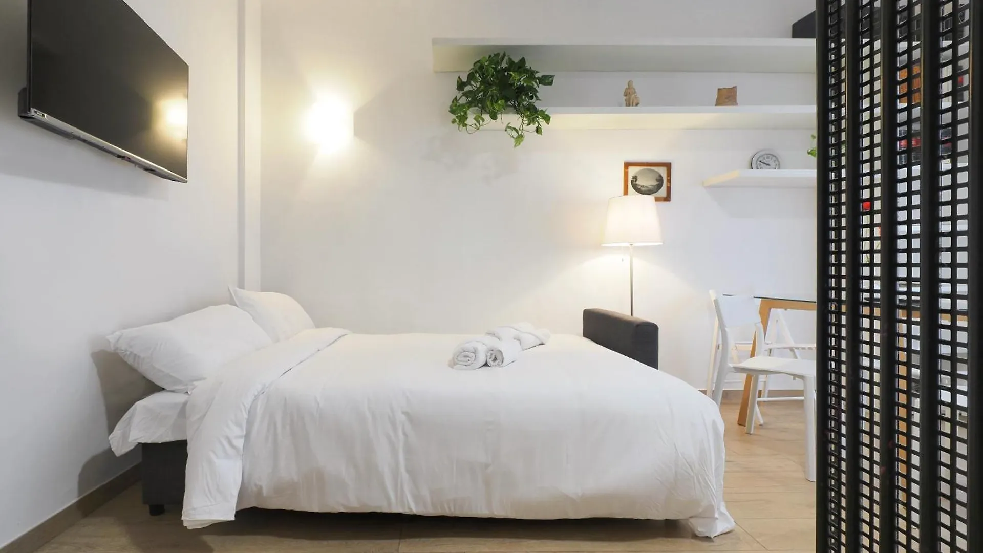 Apartment Primopiano - Legioni Romane Milan