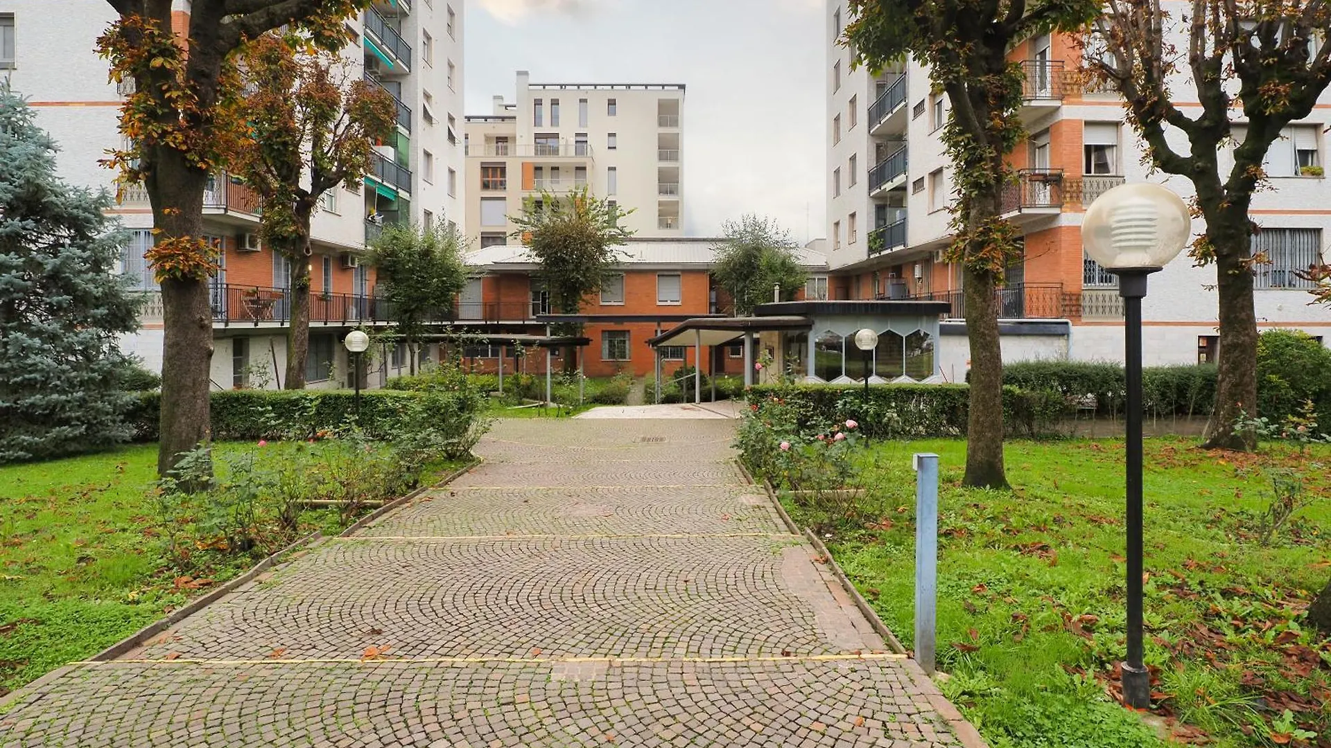 Apartment Primopiano - Legioni Romane Milan Italy