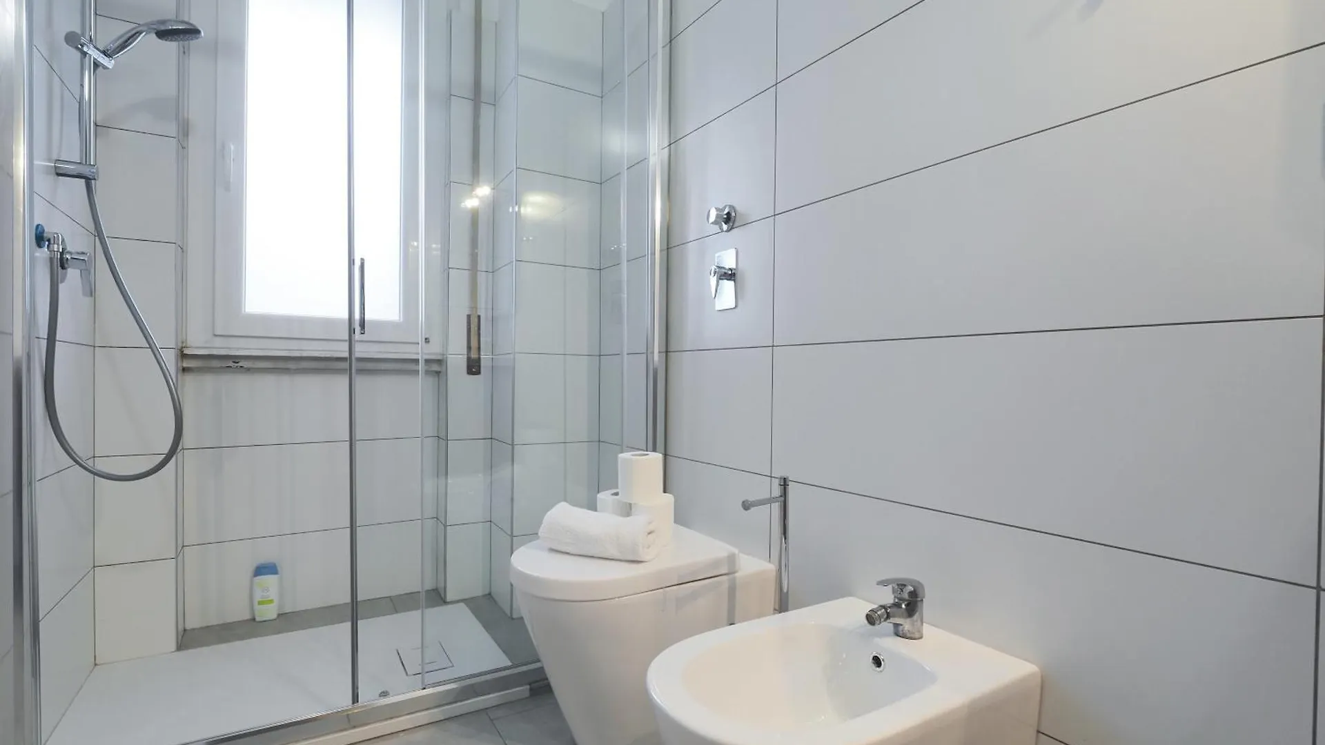 Apartment Primopiano - Legioni Romane Milan Italy