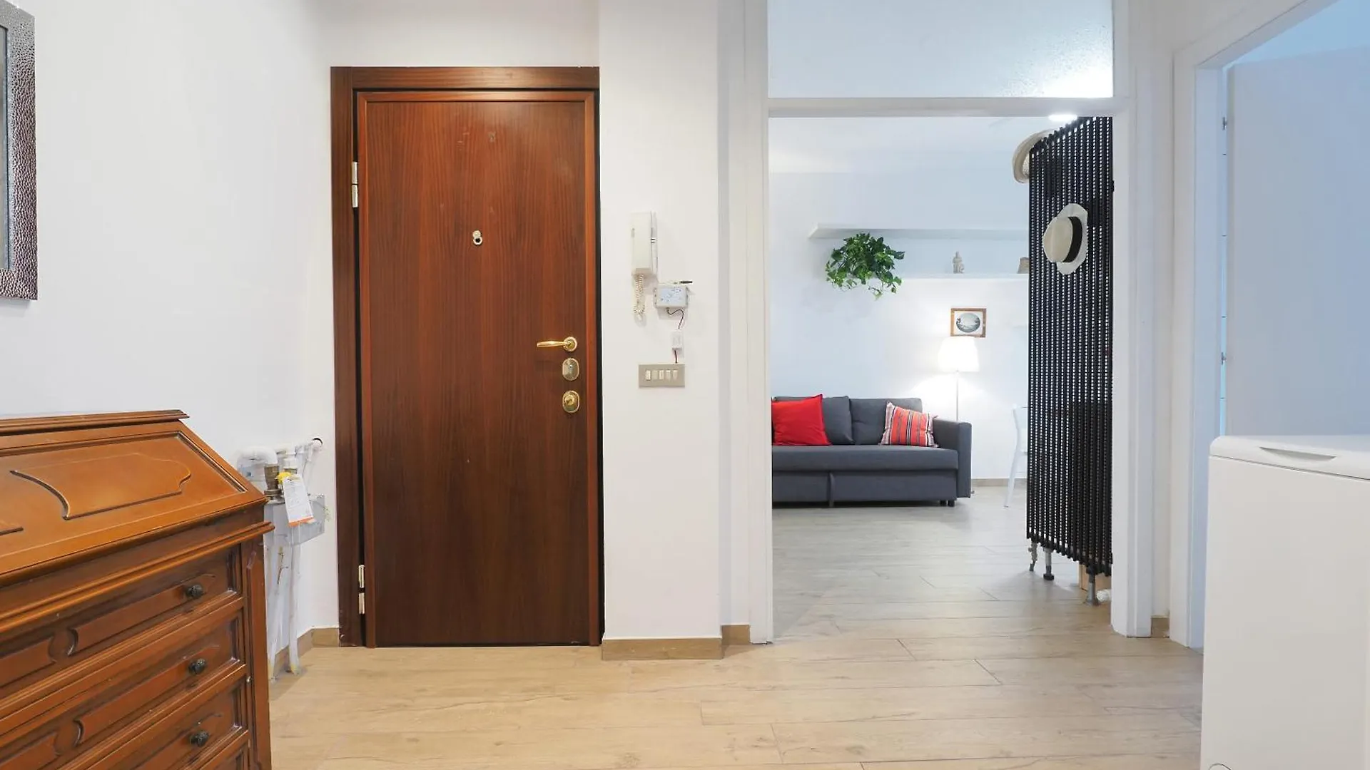 Apartment Primopiano - Legioni Romane Milan